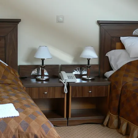 מלון Oereg Miskolcz מישקולץ