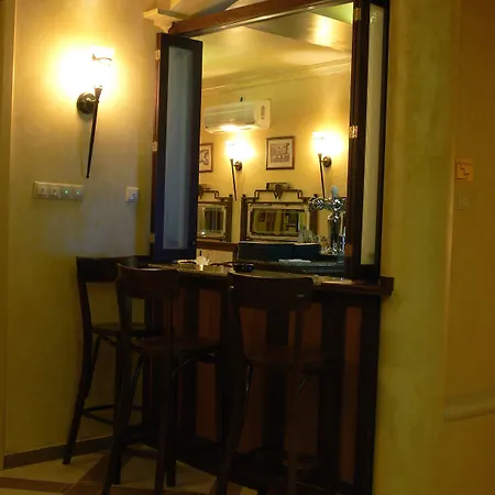 Oereg Miskolcz מלון