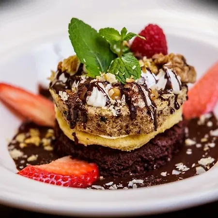 Oereg Miskolcz מלון 4*