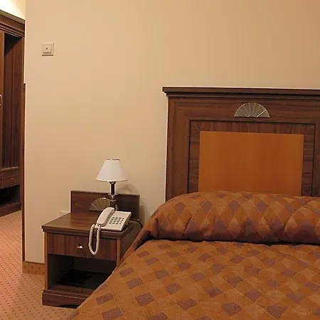 Oereg Miskolcz 4*